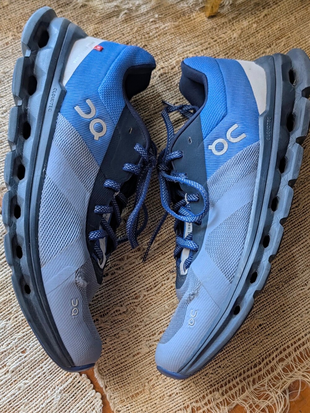 On Running Men's Cloudrunner Shoes 'Shale Cobalt' Size 9.5